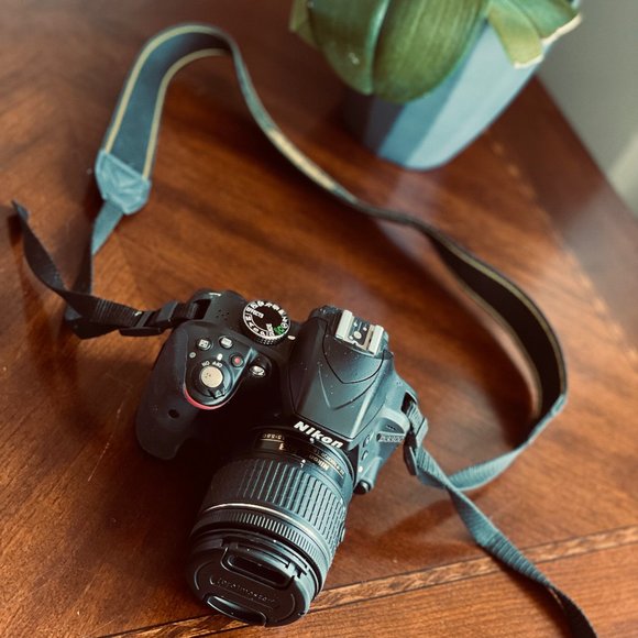 Nikon D3300 with Additional Portrait Lens - Picture 3 of 8